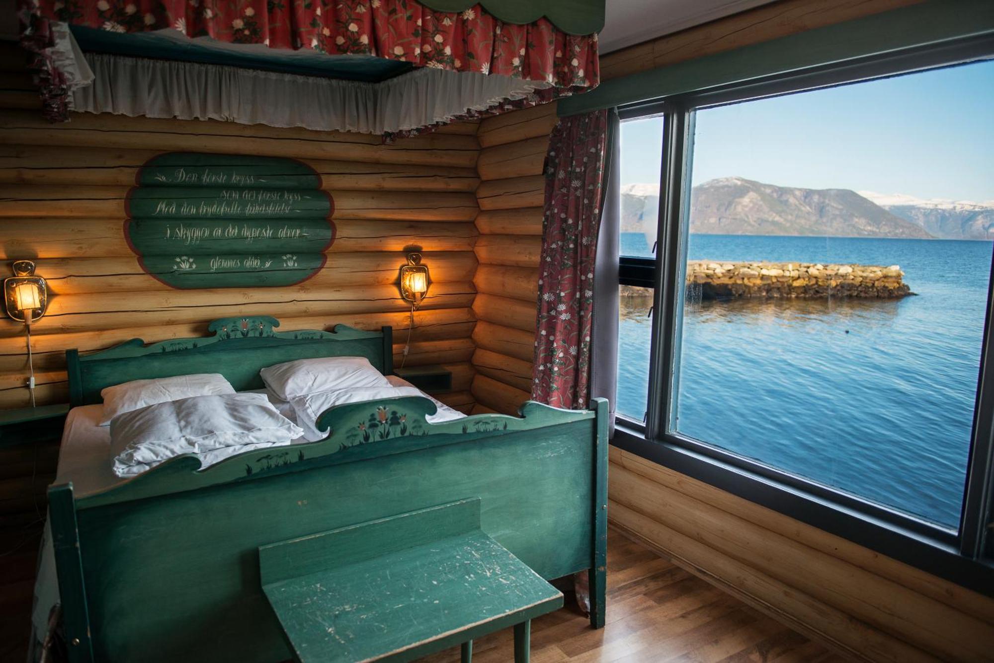 Leikanger Fjordhotel - Unike Hoteller Екстериор снимка