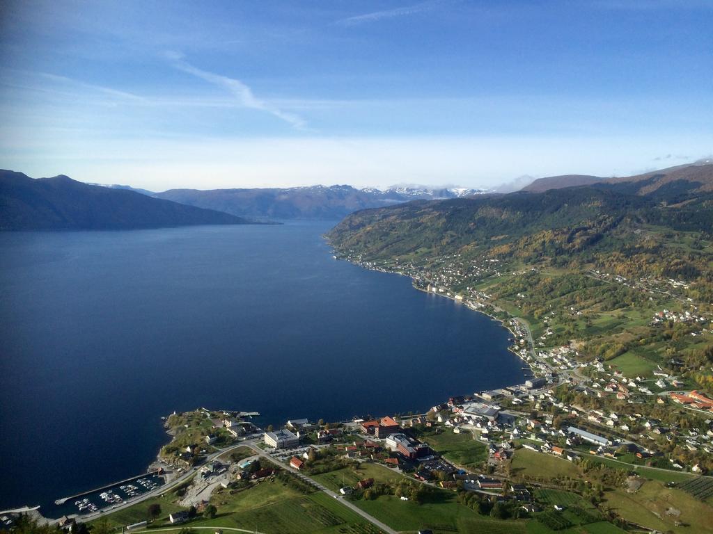 Leikanger Fjordhotel - Unike Hoteller Екстериор снимка