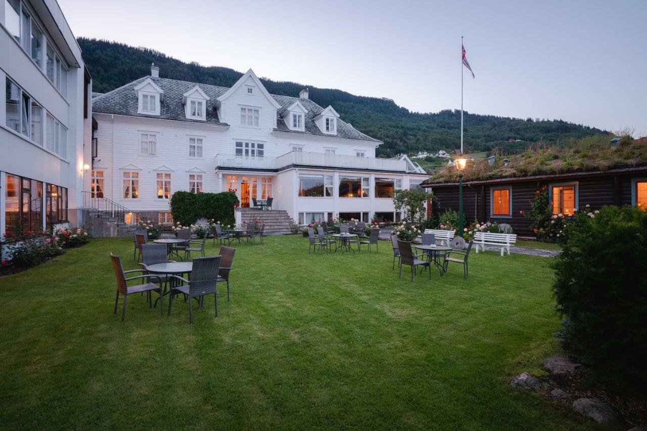 Leikanger Fjordhotel - Unike Hoteller Екстериор снимка