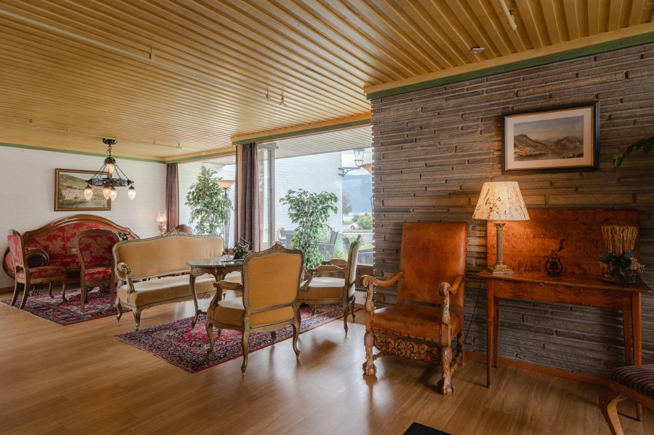 Leikanger Fjordhotel - Unike Hoteller Екстериор снимка